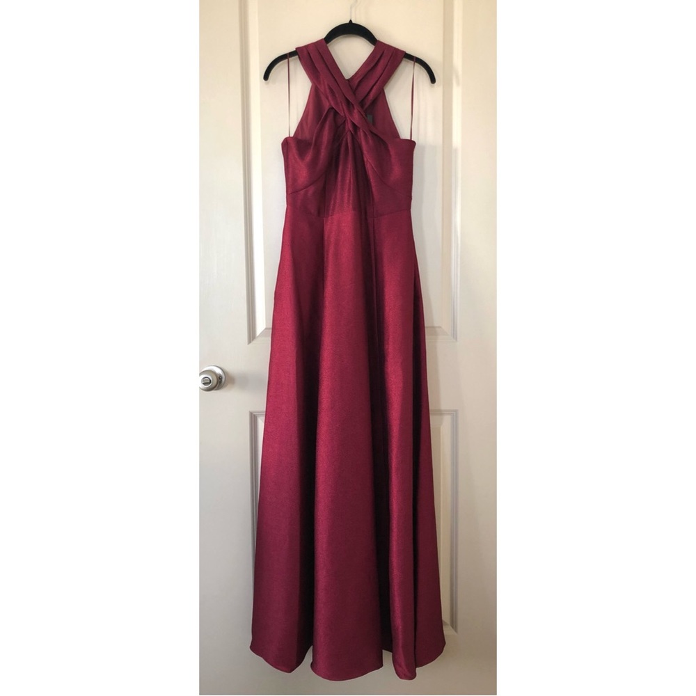 🆕 HALSTON HERITAGE Cross Neck Twill Evening Gown in Cranberry Size 2 - Picture 2 of 6